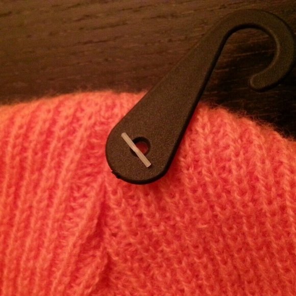 NWT ALFANI Beanie ORANGE Team Skully Fan Gift Hoops College Holiday Travel - Picture 5 of 6